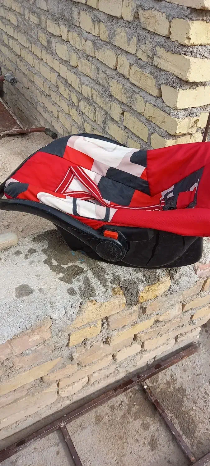 دو تا نی نی لای لا یه دونه کالسکه کم استفاده شده|کالسکه و لوازم جانبی|فیروزآباد (فارس), |دیوار