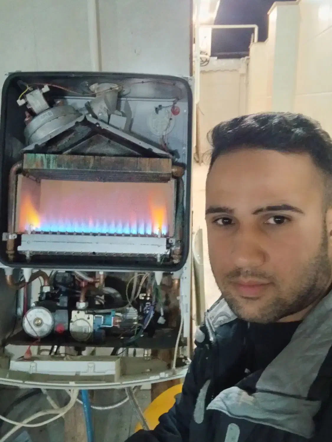 نمایندگی تعمیرو سرویس انواع پکیج و آب گرمکن دیواری|خدمات پیشه و مهارت|رشت, دیلمان|دیوار