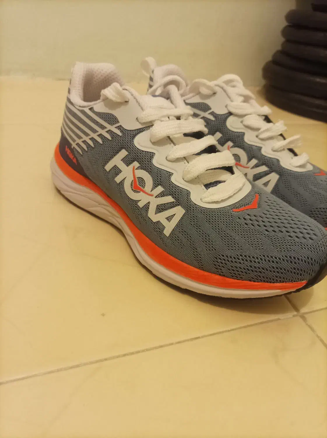 کفش hoka اورجینال|کیف، کفش، کمربند|گلبهار, شهر جدید گلبهار|دیوار