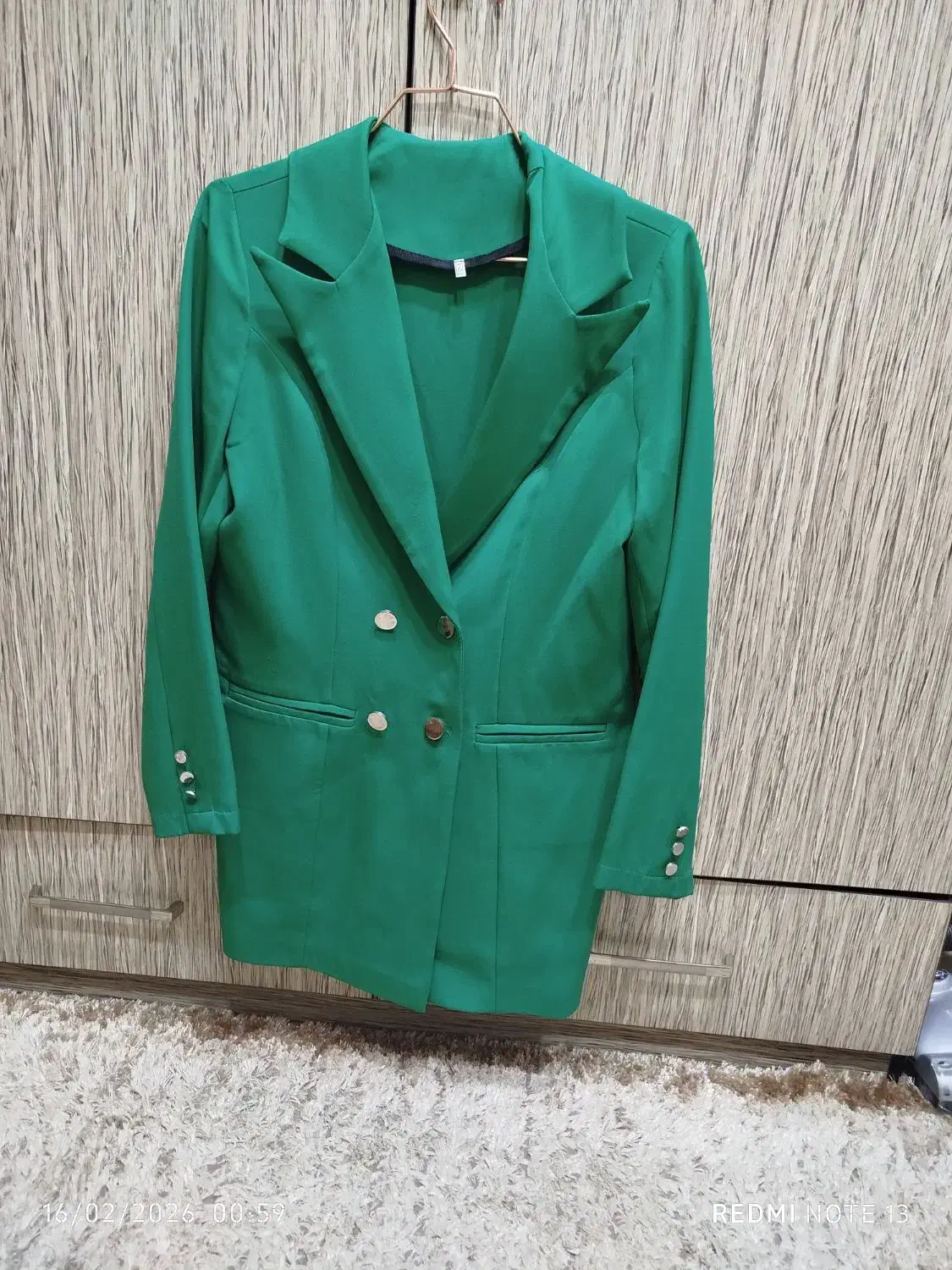 مانتو|لباس|رشت, فلسطین|دیوار