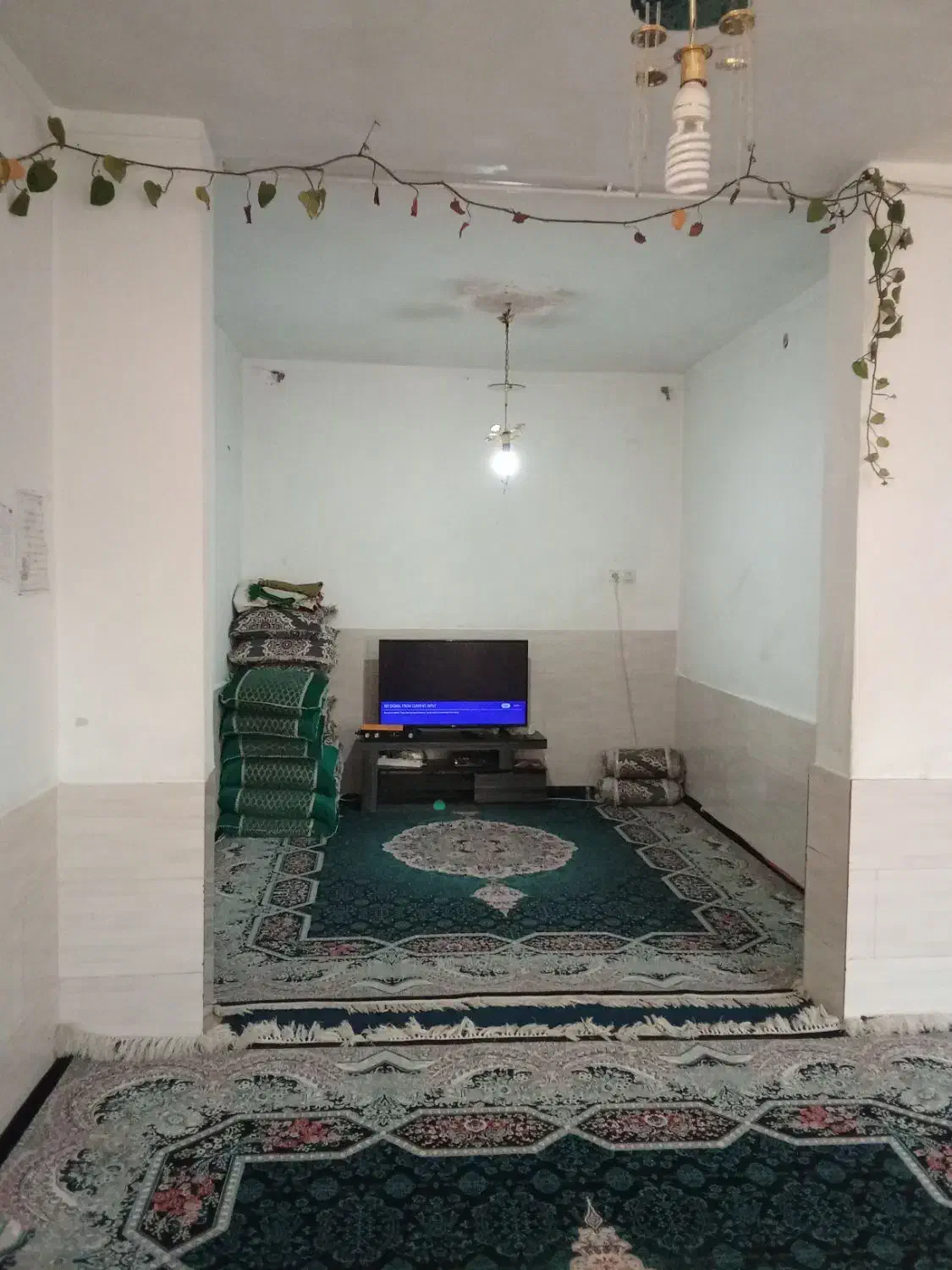 منزل دو طبقه ۳ خواب شهرک سعدی ۲۵۰ با ۵|اجارهٔ خانه و ویلا|شیراز, سعدیه جنوبی|دیوار