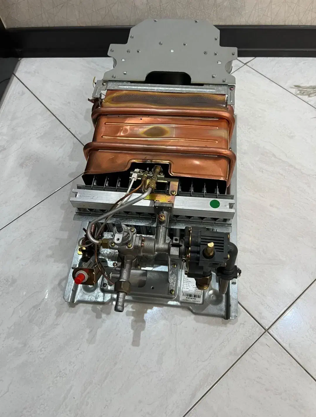 تعمیرات پکیج و آب گرم کن|خدمات پیشه و مهارت|اندیشه, اندیشه فاز ۲|دیوار