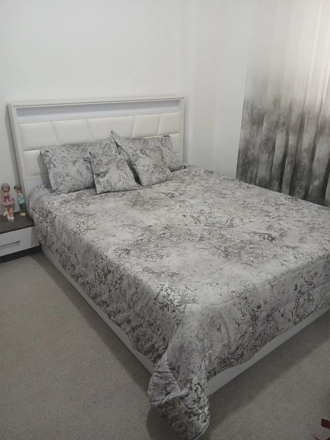 تخت دونفره همرا با تشک طبی رویال|تخت و سرویس خواب|قائمشهر, |دیوار