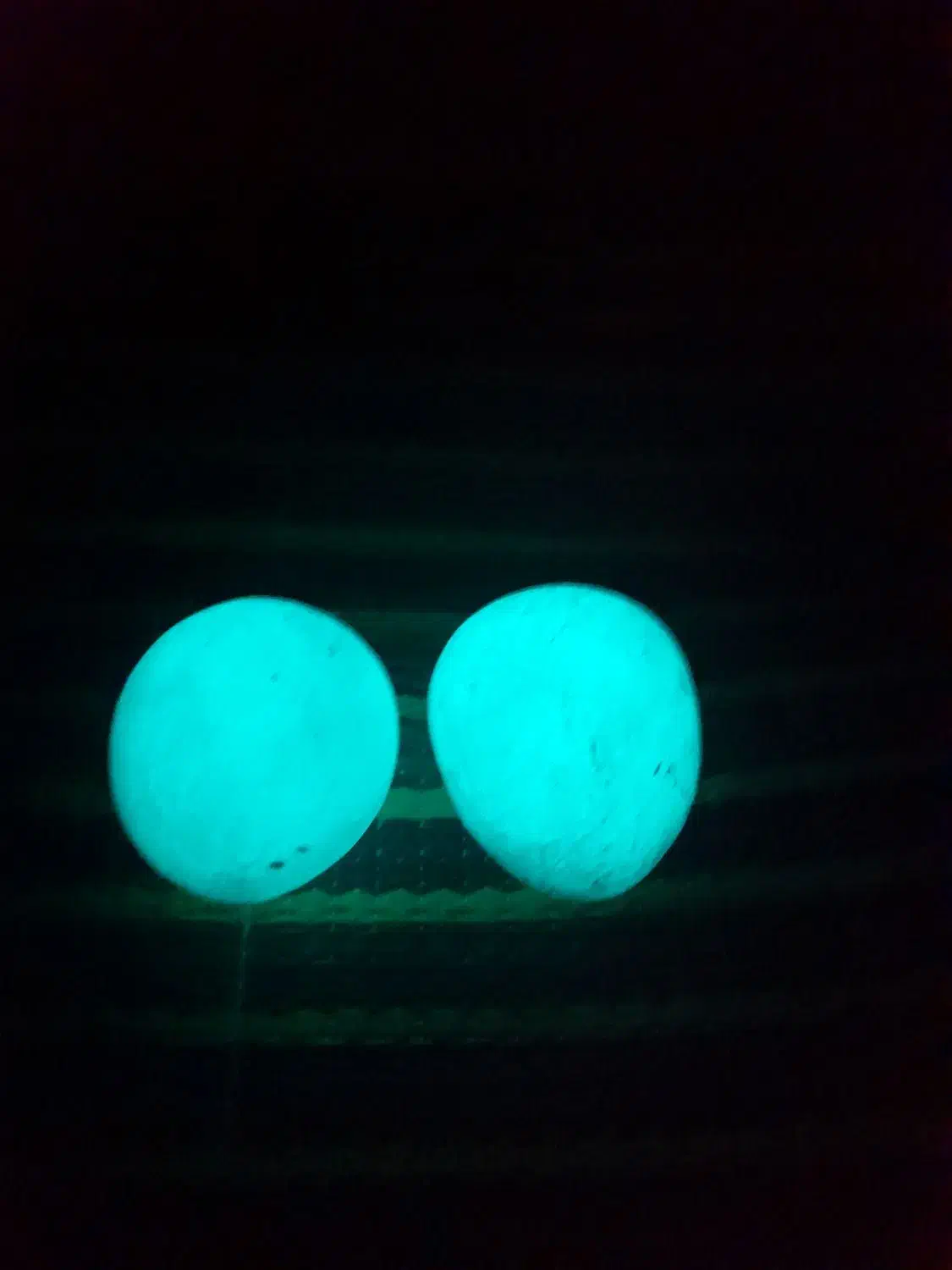 سنگ گوهر شب چراغ|کلکسیون اشیاء عتیقه|زنجان, |دیوار