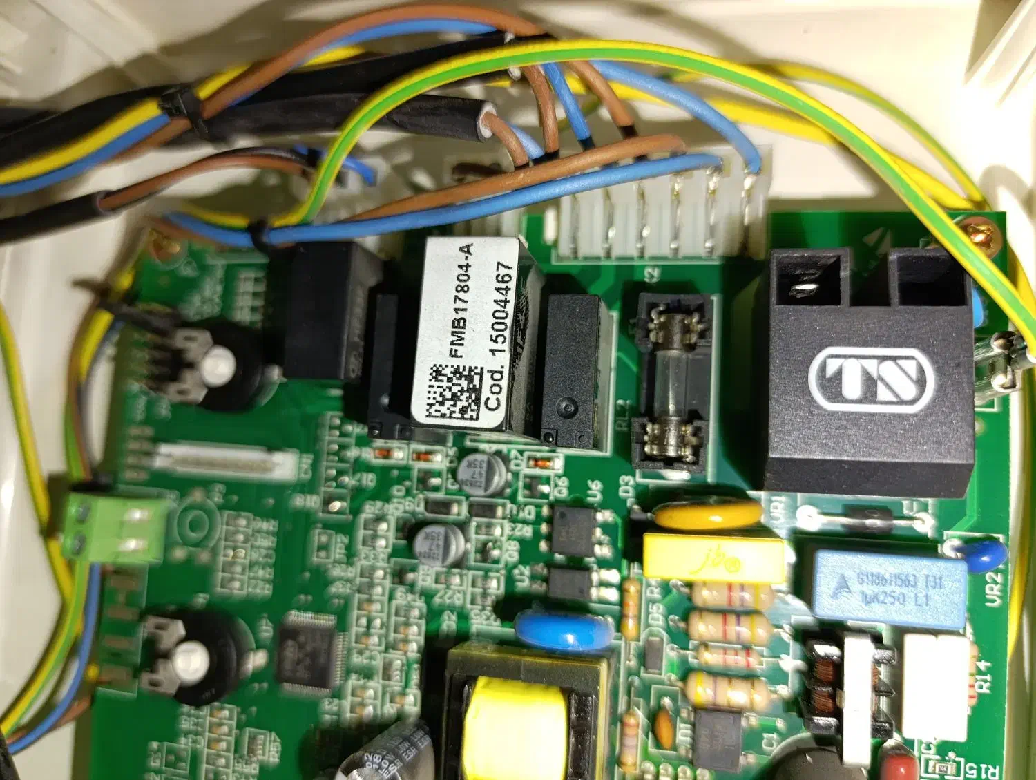 فروش پکیج رادیاتور آبگرمکن|آبگرمکن، پکیج، شوفاژ|فردیس, شهرک وحدت|دیوار