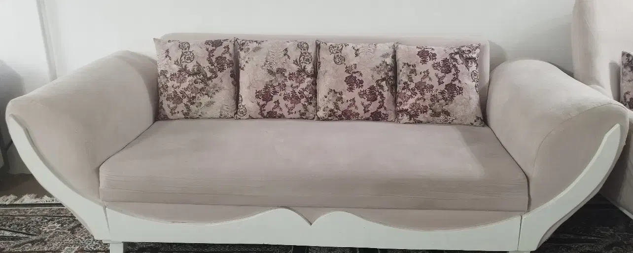 مبل ۷ نفره|مبلمان خانگی و میز عسلی|رشت, دباغیان|دیوار