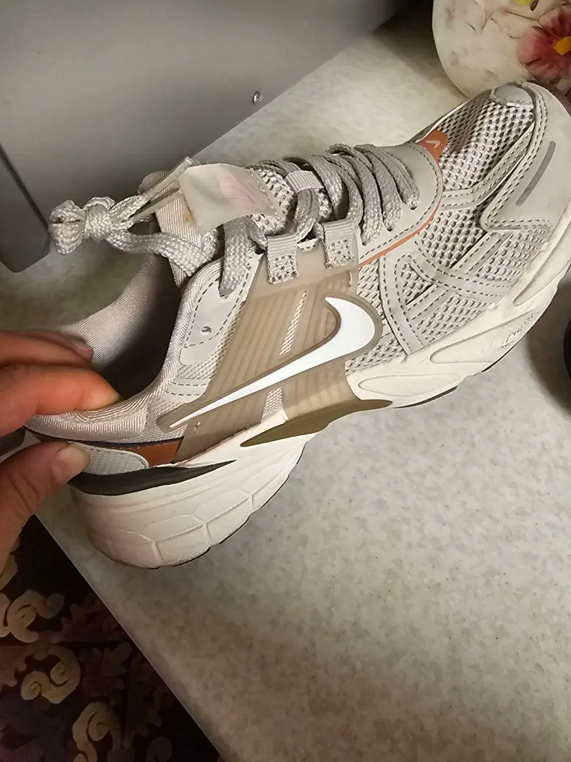 کتونی v2k کرم نسکافه ای|کیف، کفش، کمربند|ری, هاشم‌آباد|دیوار