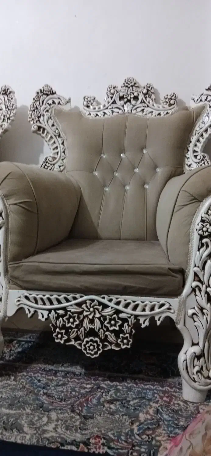 مبل سلطنتی|مبلمان خانگی و میز عسلی|فولادشهر, مسکن مهر فولادشهر|دیوار