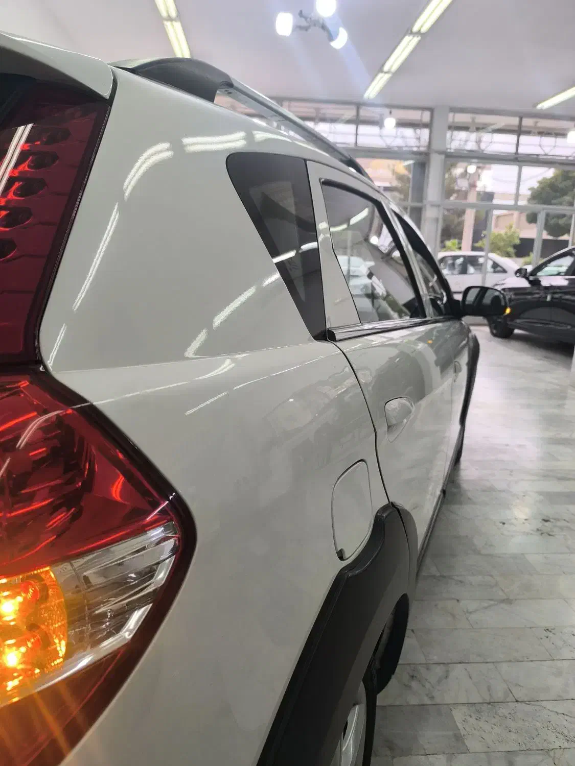 h30 cross 1396|خودرو سواری و وانت|اصفهان, نقش جهان|دیوار