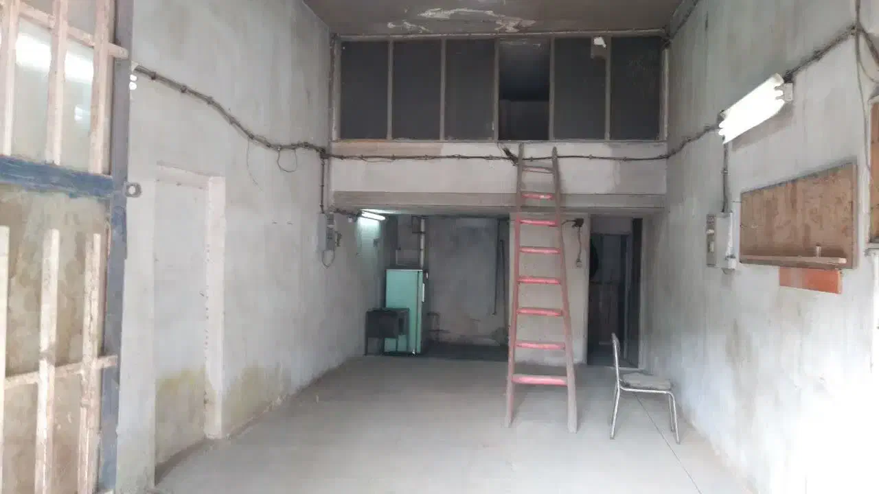 فروش و معاوضه مغازه بر جاده بورس مبل فروشی ها|فروش مغازه و غرفه|جاجرود, |دیوار