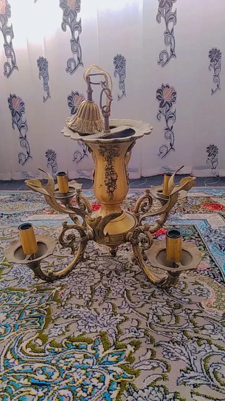 لوستر برنجی سالم وتمیز|لوستر و چراغ آویز|بناب, |دیوار