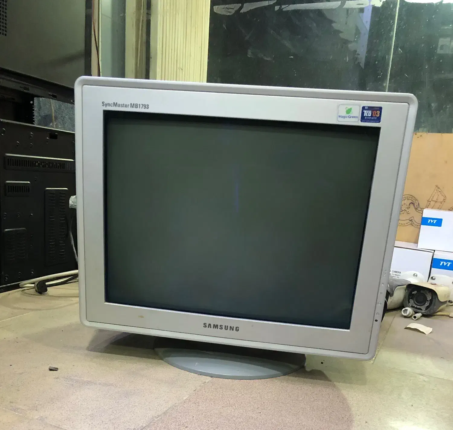 مانیتور crt samsung|قطعات و لوازم جانبی رایانه|کاشان, فاز ۲ ناجی آباد|دیوار