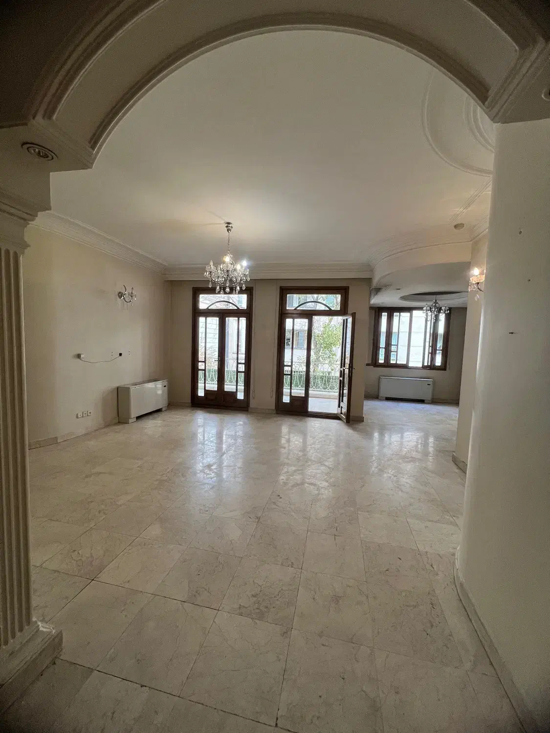 فرشته ۳۷۰ متر تاپ لوکیشن