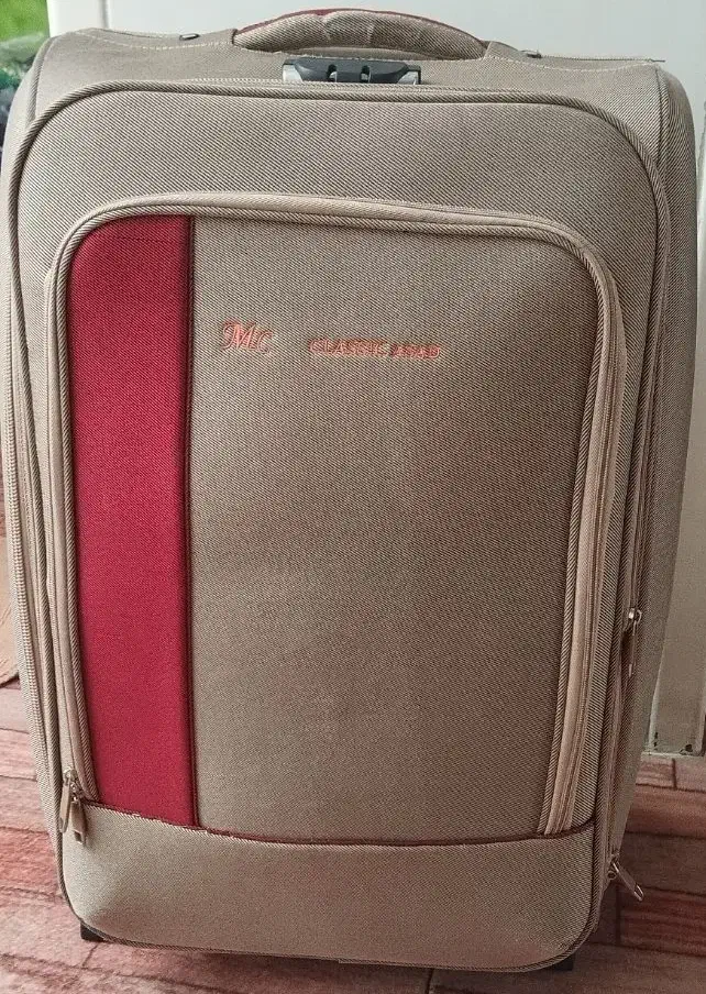 چمدان سایز بزرگ ـتخفیف خوردـ|کیف، کفش، کمربند|زرقان, |دیوار