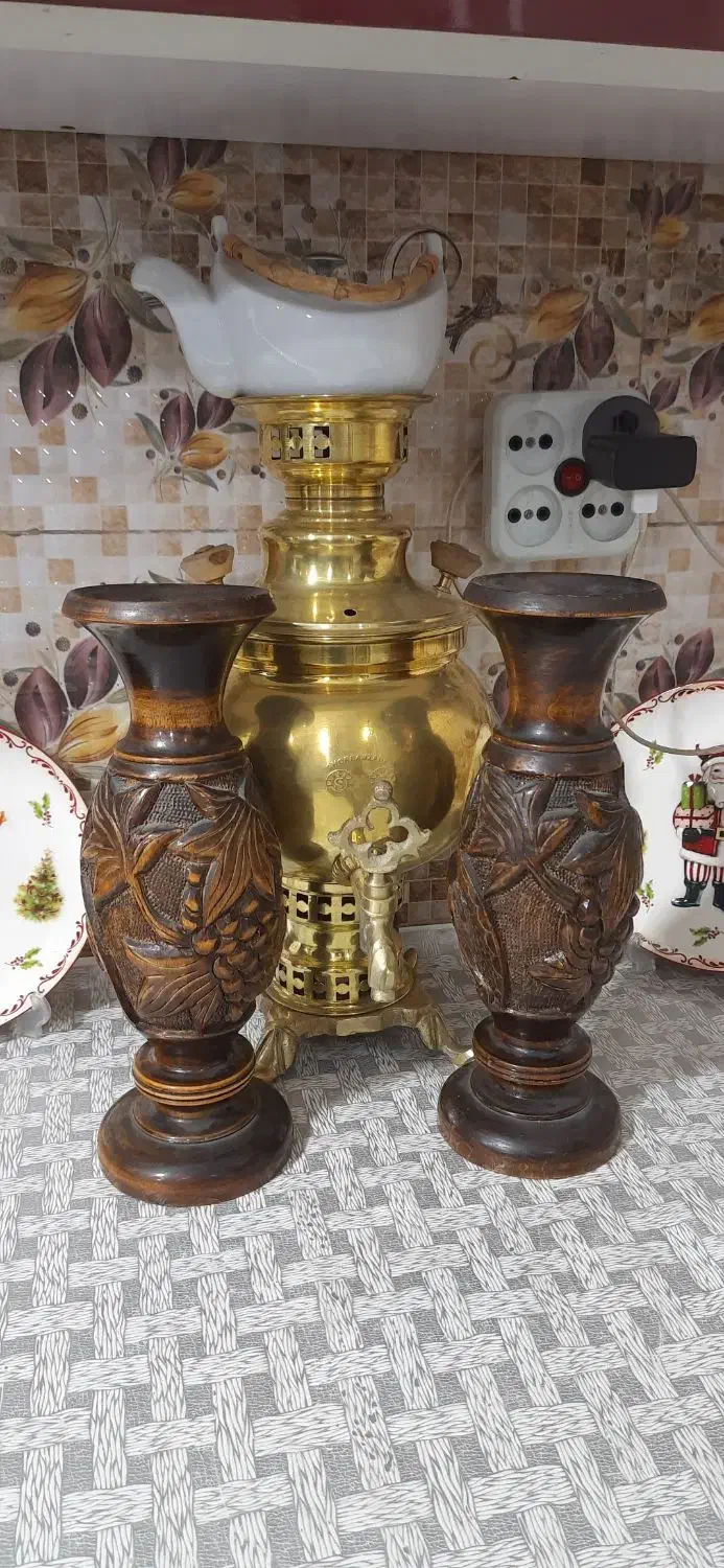 گلدان چوبی قدیمی دست ساز جفت|صنایع دستی و سایر لوازم تزئینی|مشکین‌دشت, |دیوار