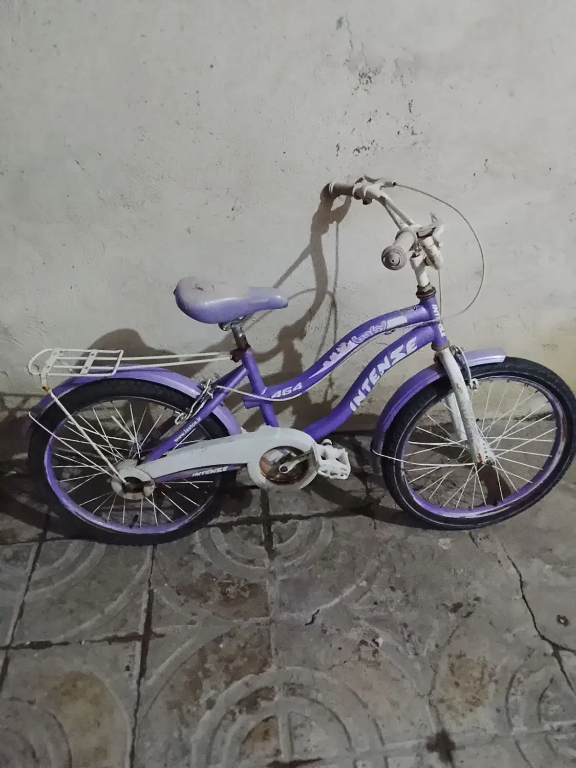 دوچرخه ۲۰ بزرگ|دوچرخه، اسکیت، اسکوتر|میانه, |دیوار