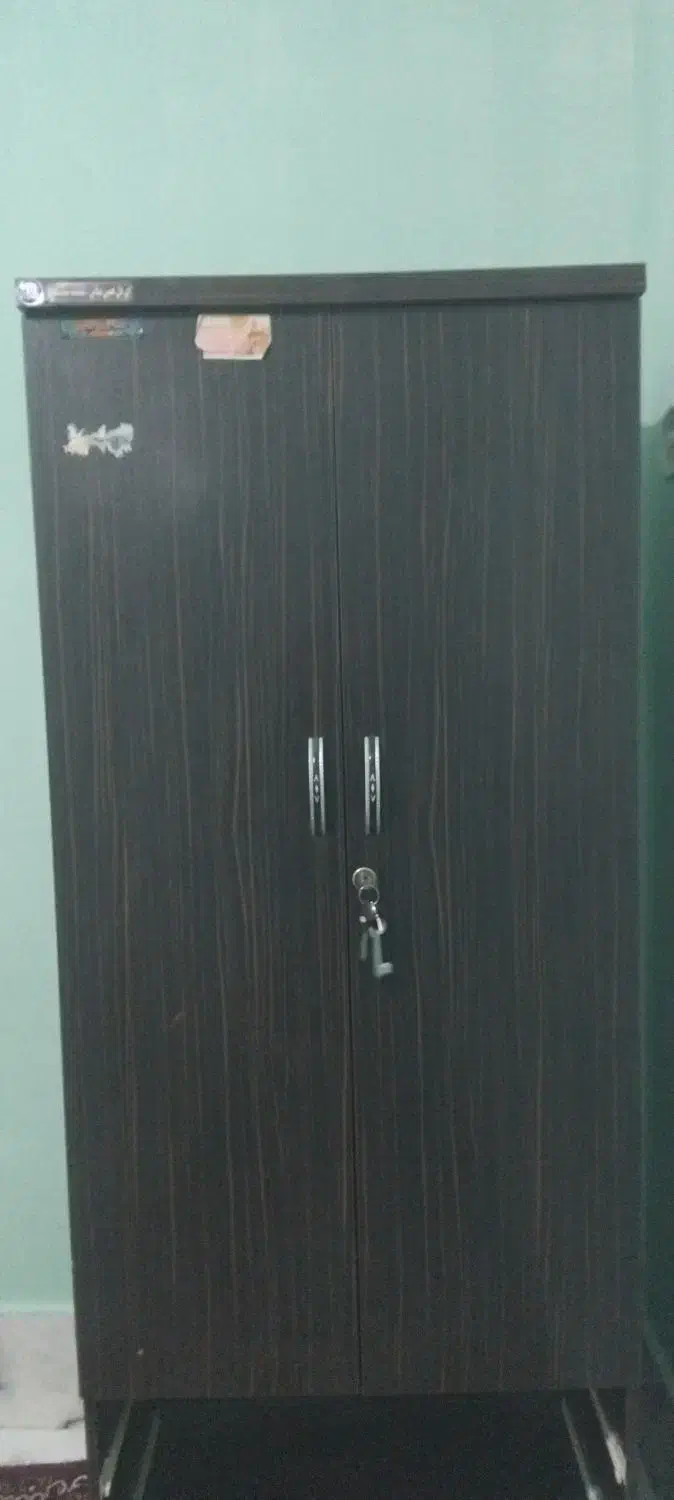 کمدلباس|جاکفشی، کمد، دراور|تربت جام, جامرود|دیوار