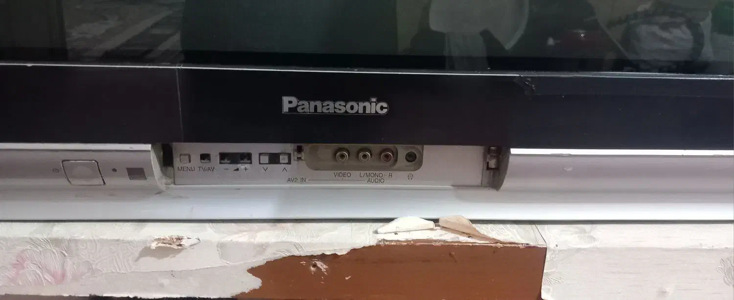 تلویزیون|تلویزیون و پروژکتور|باوی, |دیوار