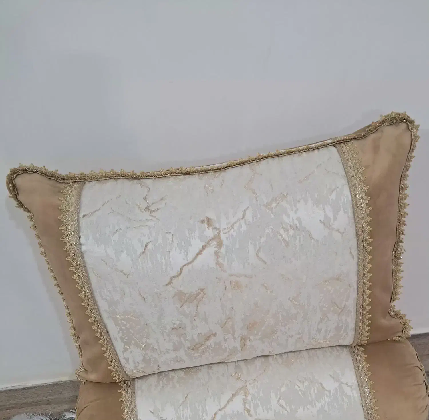 پشتی و بالشت|پشتی|یاسوج, |دیوار