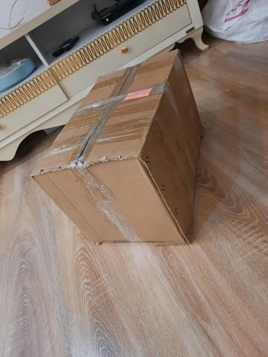 کارتن موزی و کارتن پنج لایه در دو ابعاد و ضربه گیر|حراج|تهران, سردارجنگل|دیوار