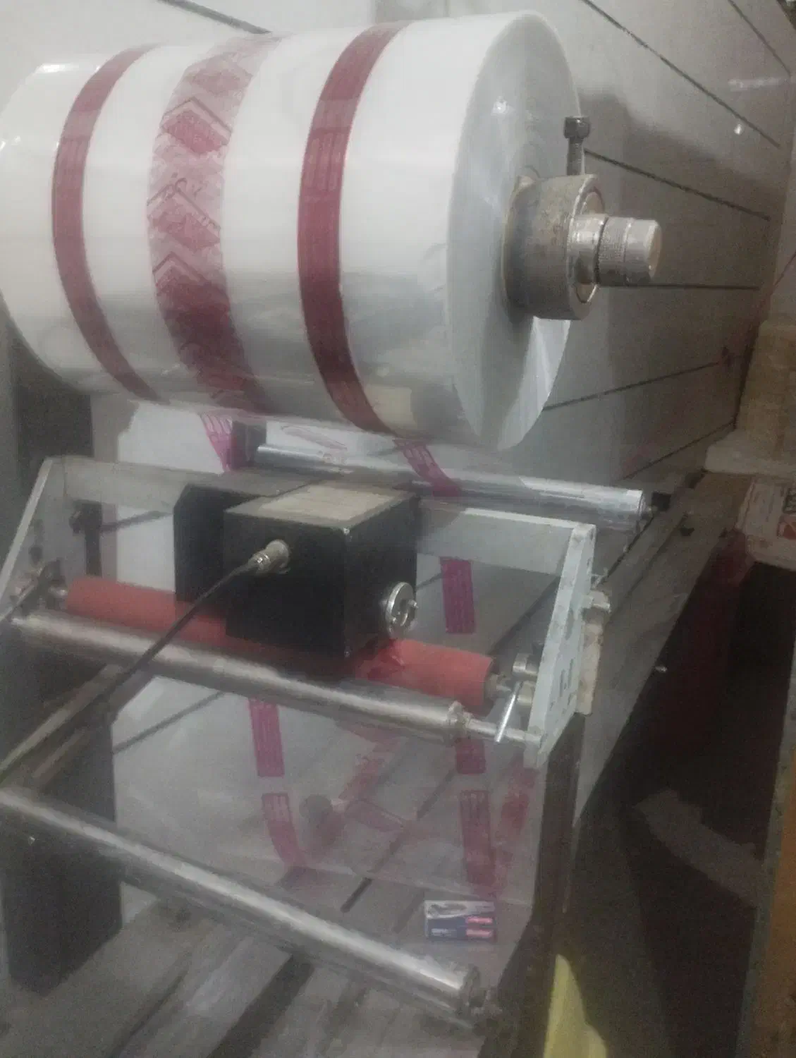 دستگاه بسته بندی پیلوپک مسایلی مکانیکی تک فاز|ماشین‌آلات صنعتی|بروجرد, |دیوار