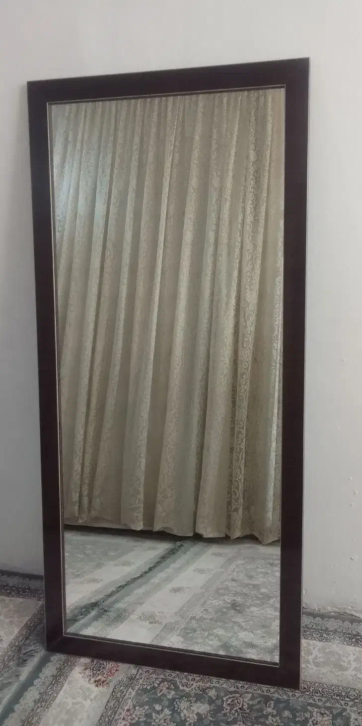 آینه قدی نو|آینه|الیگودرز, |دیوار