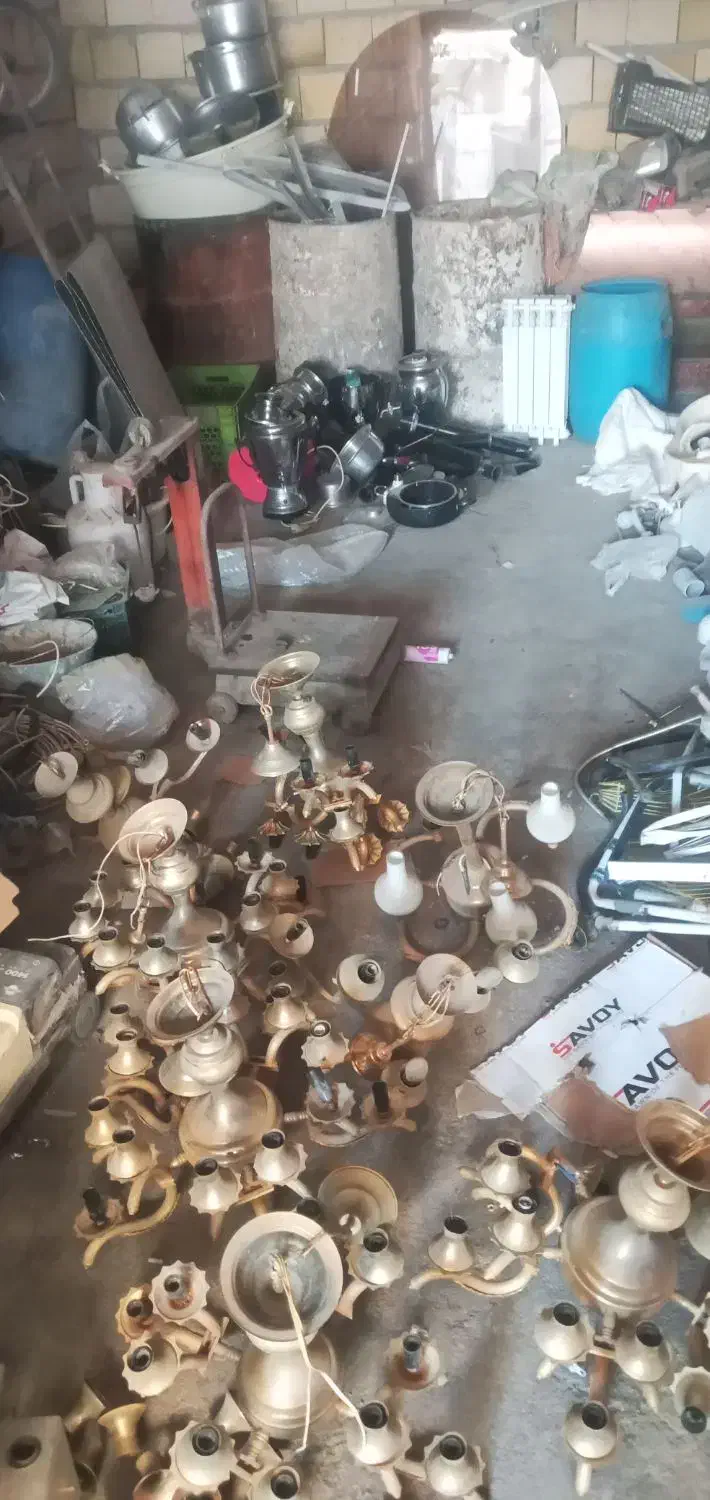 فروشنده خرید لوستر قدیمی|لوستر و چراغ آویز|کرج, کوی کارمندان شمالی|دیوار