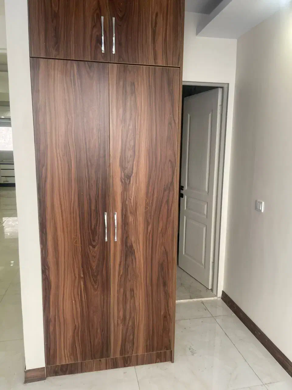 ۴طبقه ۷۲متری نوساز آذربایجان (آزادی)