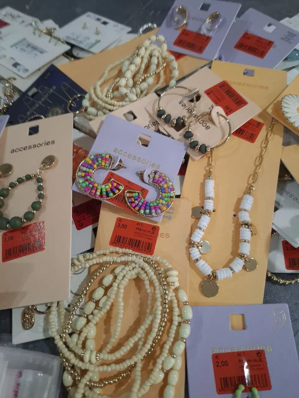 بدلیجات کیلویی|بدلیجات|کلاردشت, |دیوار