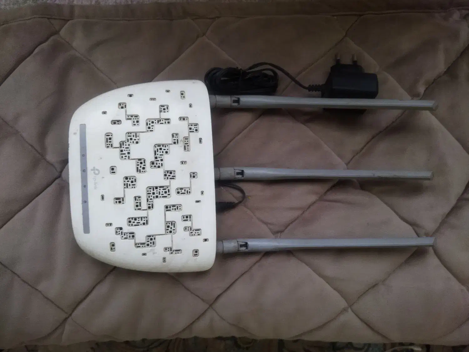 مودم سه آنتن.|مودم و تجهیزات شبکه|گلبهار, شهر جدید گلبهار|دیوار