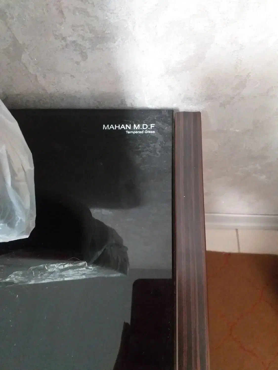 میز تی وی|میز تلویزیون|تهران, تختی|دیوار