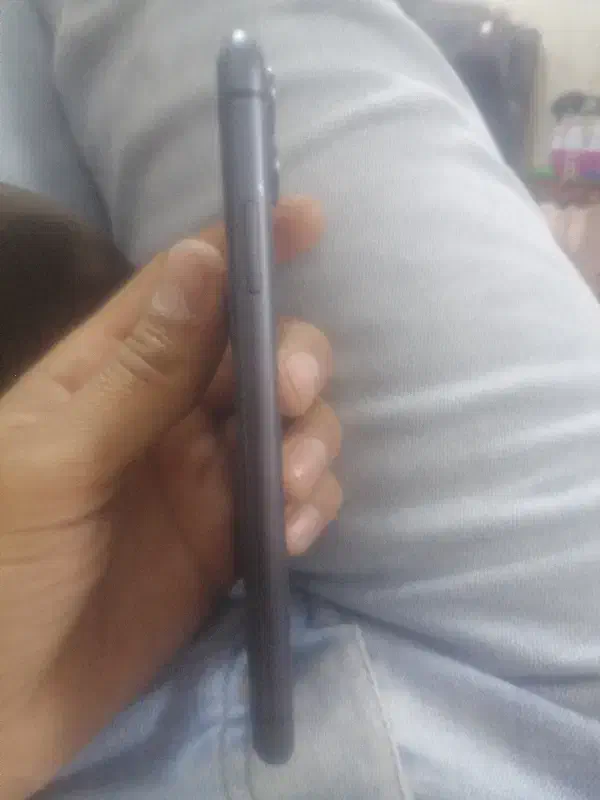 آیفون 11معمولی|موبایل|سبزوار, صالح آباد|دیوار