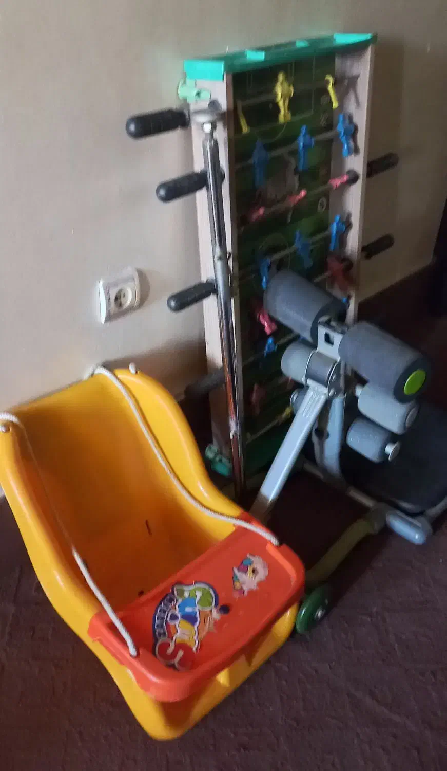 لوازم ورزشی وبازی(تاب کودک وفوتبال دستی وتوتال کور|تجهیزات ورزشی|کرج, شهرک فهمیده|دیوار