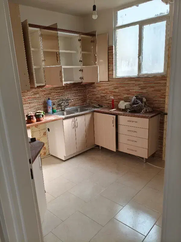 خانه 60متری(خیابان،،اوین)