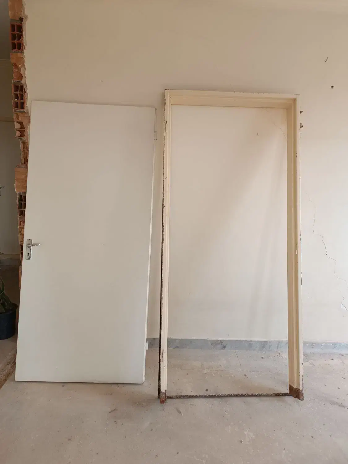 درب و چهارچوب|مصالح و تجهیزات ساختمان|تبریز, |دیوار