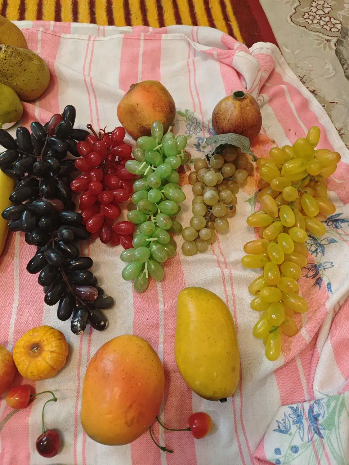 میوه های مصنوعی و سبزیجات خارجی ودکور میوه ای|صنایع دستی و سایر لوازم تزئینی|شیراز, زرهی|دیوار