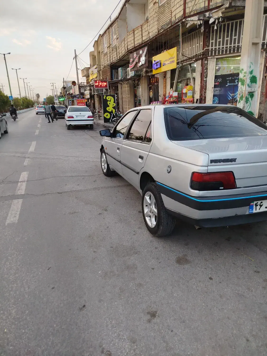 فروش پژو 405مدل 89عروسک|خودرو سواری و وانت|شیراز, ارم|دیوار