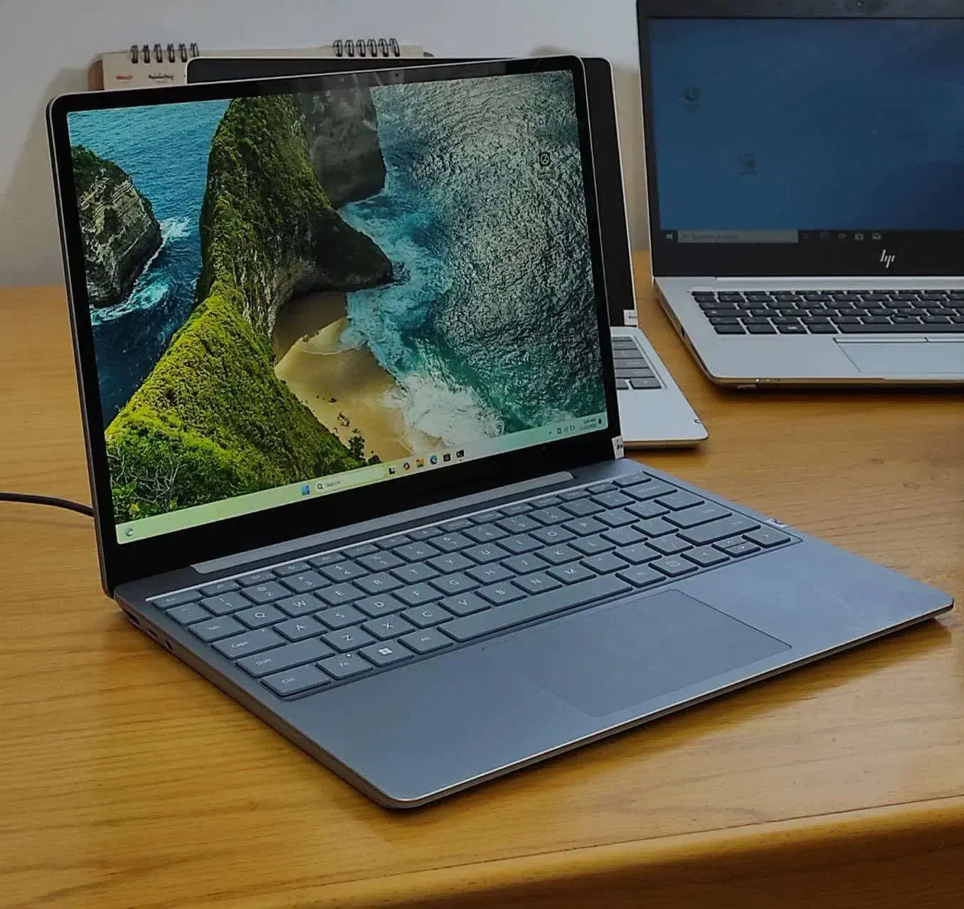 سرفیس لپ تاپ گو 2 آبی و نقره ای با 6 ماه گارانتی|رایانه همراه|قم, پردیسان|دیوار