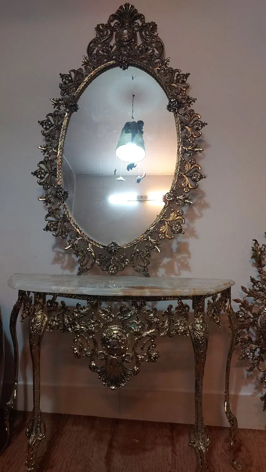 فروش آینه و شمعدان و ساعت تمام برنز|بوفه، ویترین، کنسول|ملایر, |دیوار