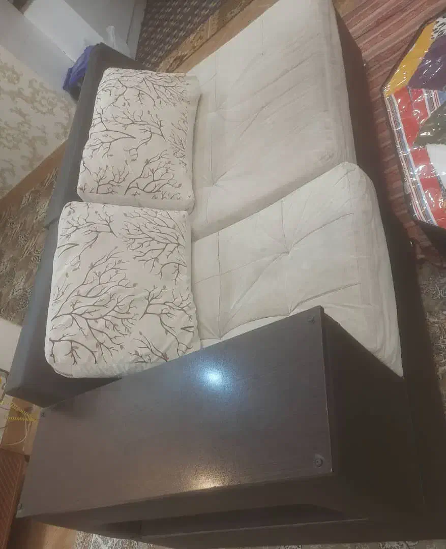 مبل راحتی ۷ نفره|مبلمان خانگی و میز عسلی|اصفهان, بهارستان|دیوار