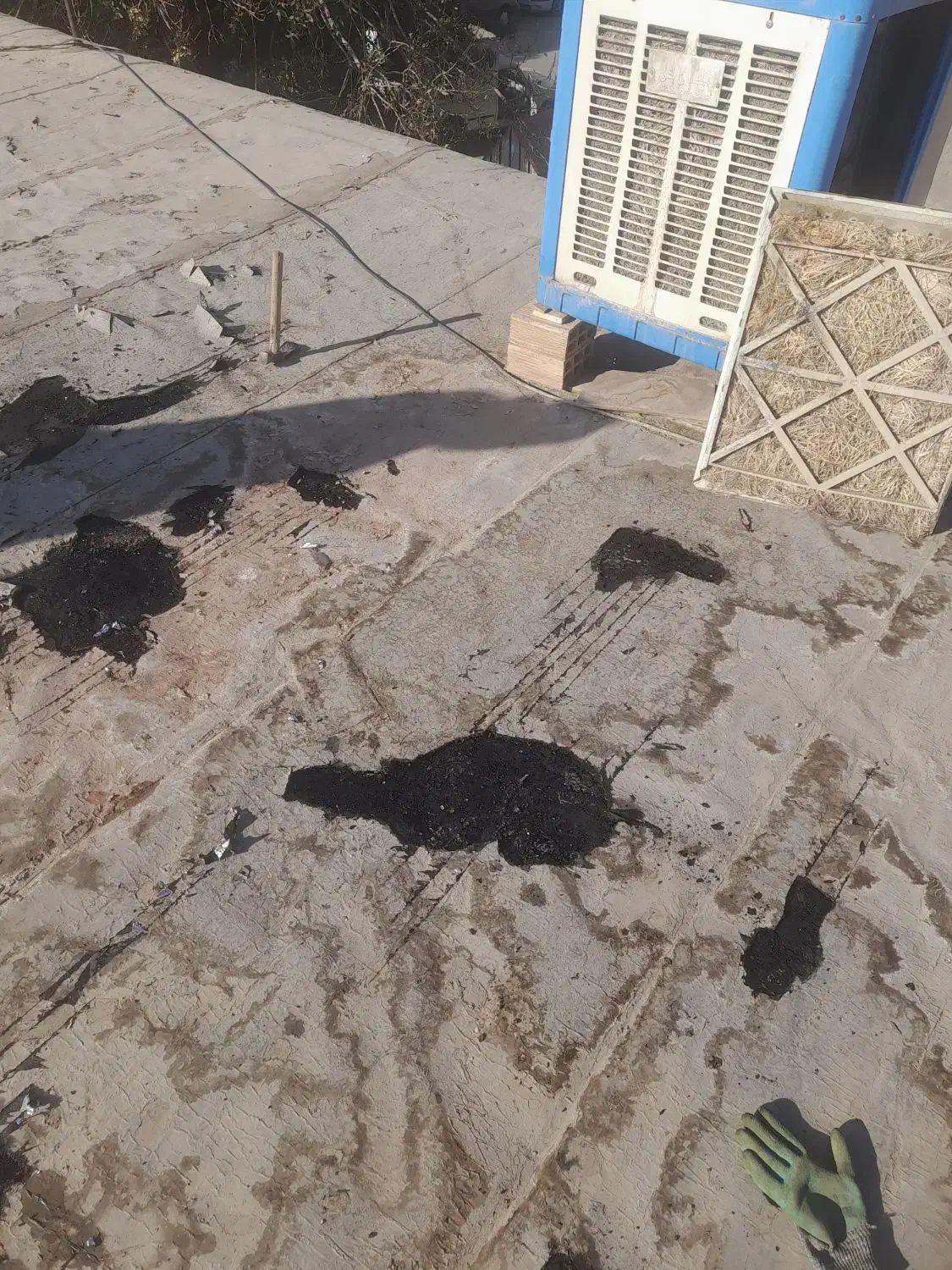 نصب ایزوگام وقیر گونی در بروجرد و روستاهای اطراف|خدمات پیشه و مهارت|بروجرد, |دیوار