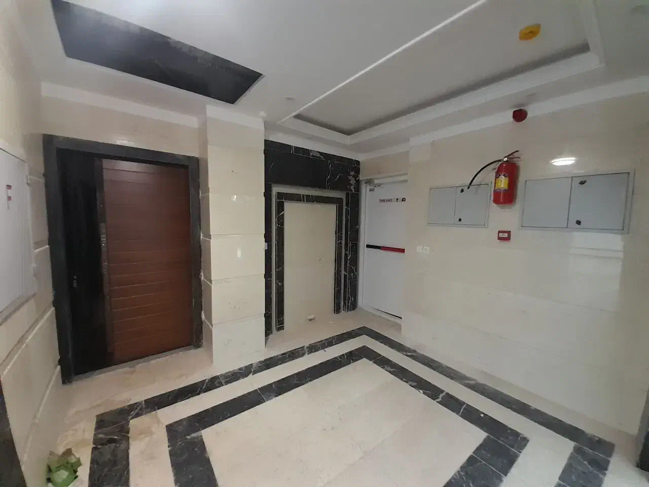 آپارتمان ۱۰۰ متری در ابتدای علوی با ۵۰۰میلیون وام|فروش آپارتمان|ساوه, |دیوار