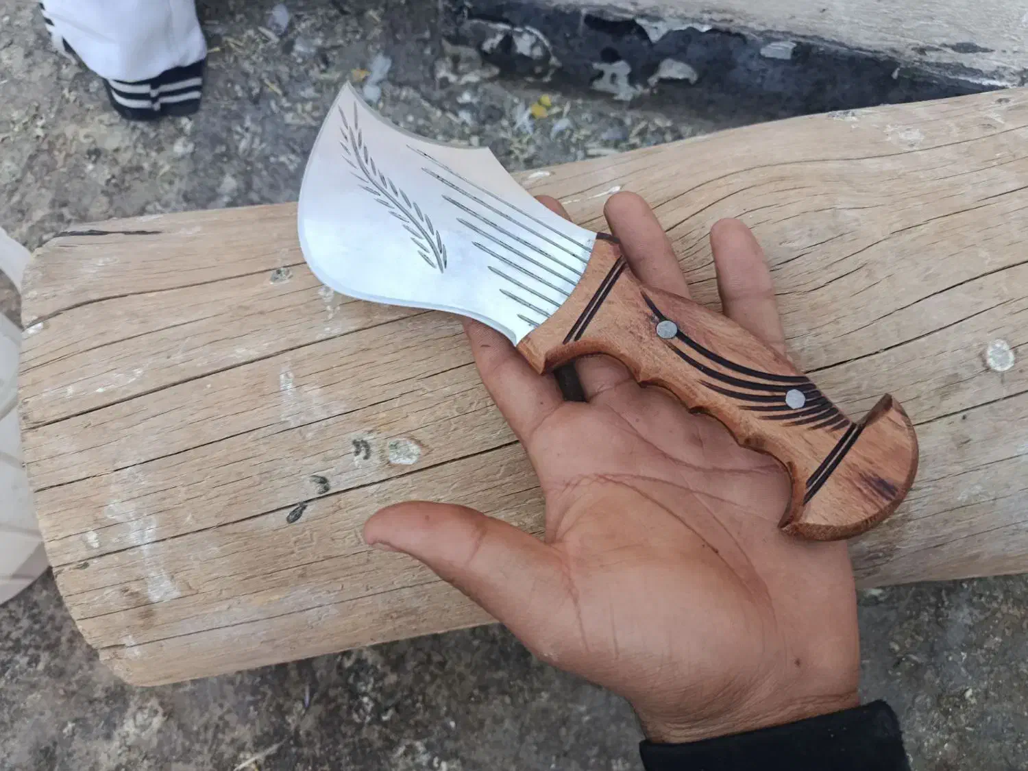 چاقو کپوری|ظروف پختوپز|برخوار, |دیوار