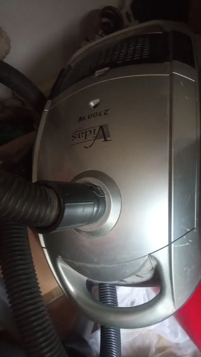 ۲عدد جارو برقی|جاروبرقی، جارو شارژی، بخارشو|سبزوار, کهنه آب|دیوار