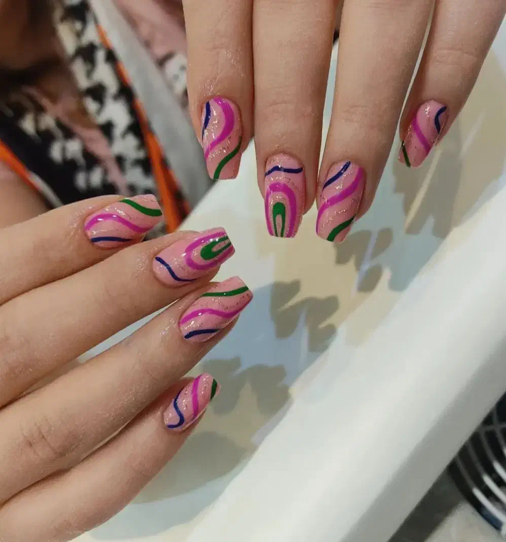 خدمات ناخن و مژه|خدمات آرایشگری و زیبایی|تهران, سلیمانی|دیوار