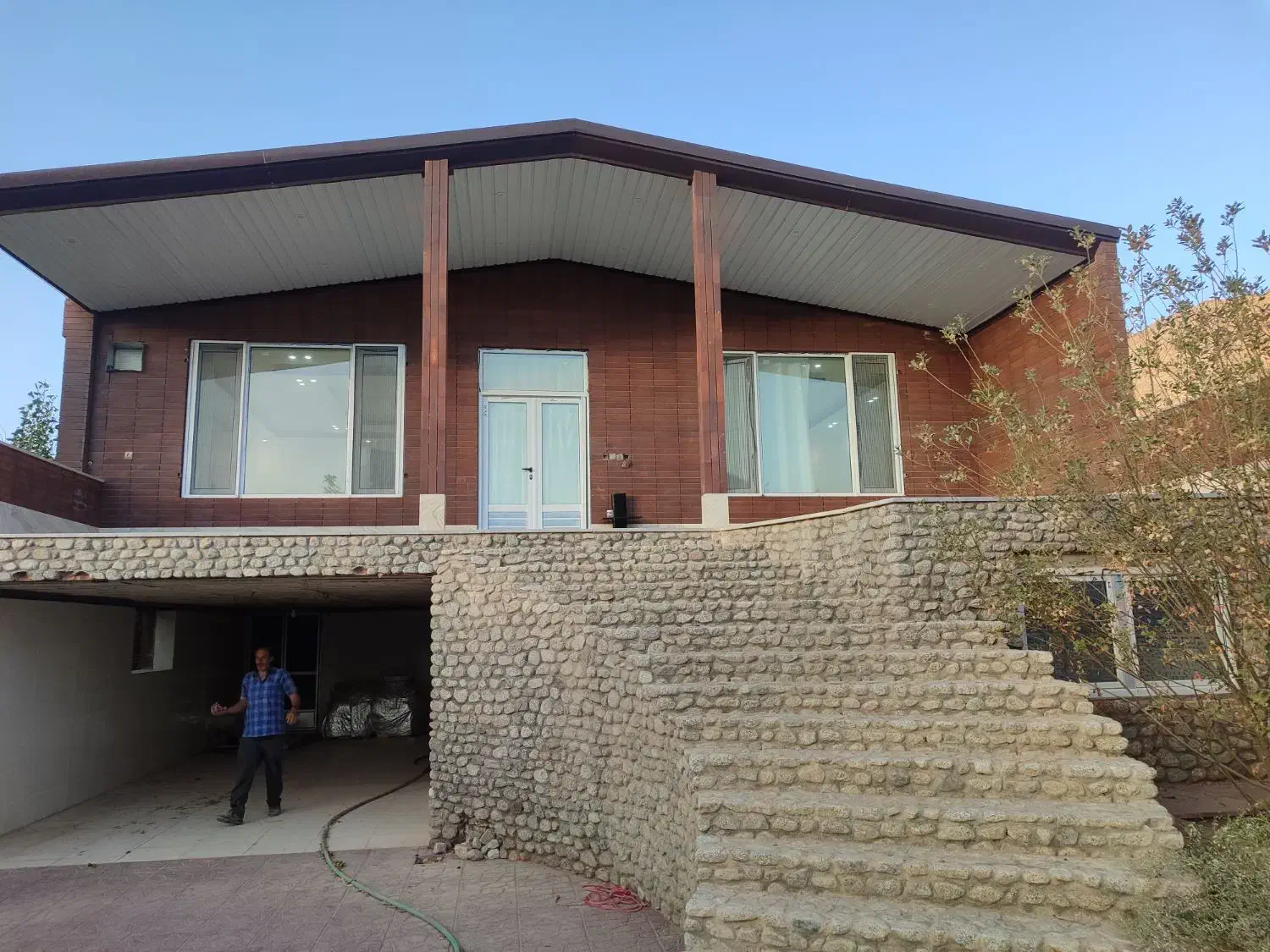 اجاره خانه باغ مبله ویلا استخر دار سانیچ|اجارهٔ کوتاه‌مدت ویلا و باغ|یزد, |دیوار