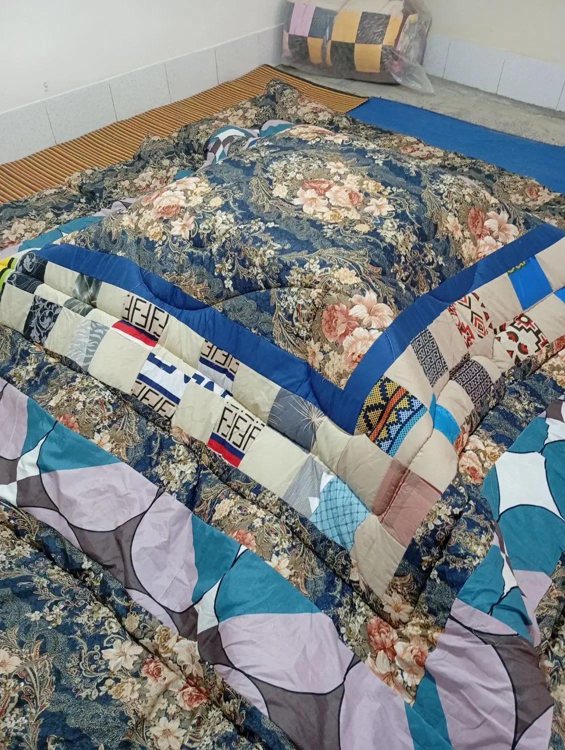 لحاف کرسی نقدی وچکی|رختخواب، بالش، پتو|شهرکرد, |دیوار