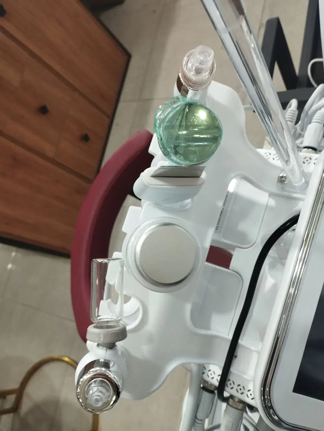 دستگاه هیدروفیشیال ۷ کاره حرفه‌ای پاکسازی وآبرسانی|آرایشگاه و سالن‌های زیبایی|یزد, |دیوار