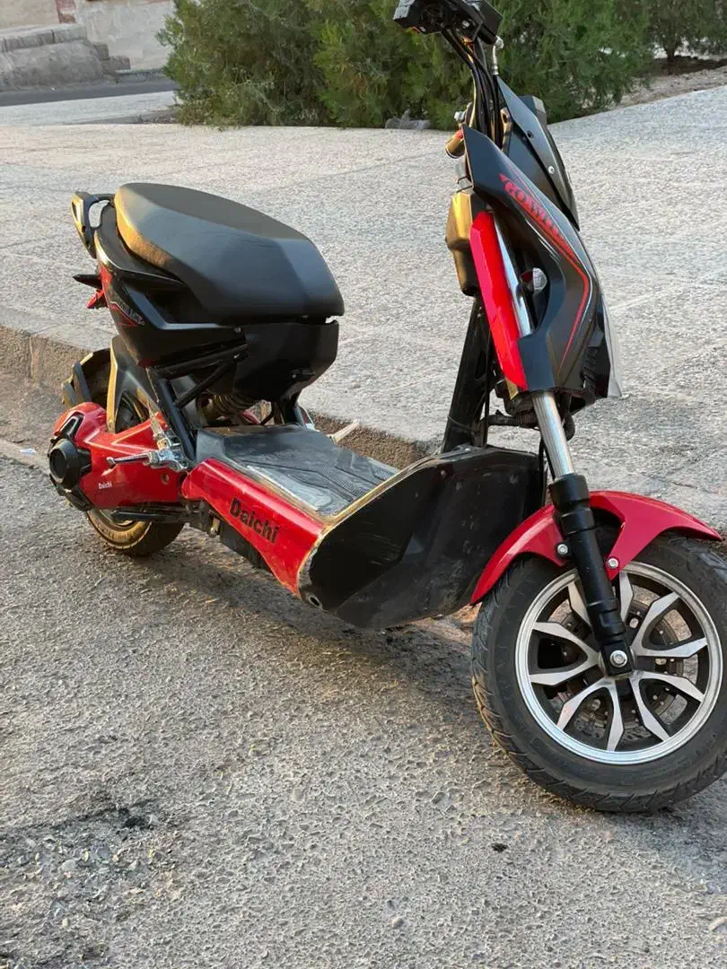 موتوربرقی دایچی|موتورسیکلت|پرند, فاز ۴|دیوار