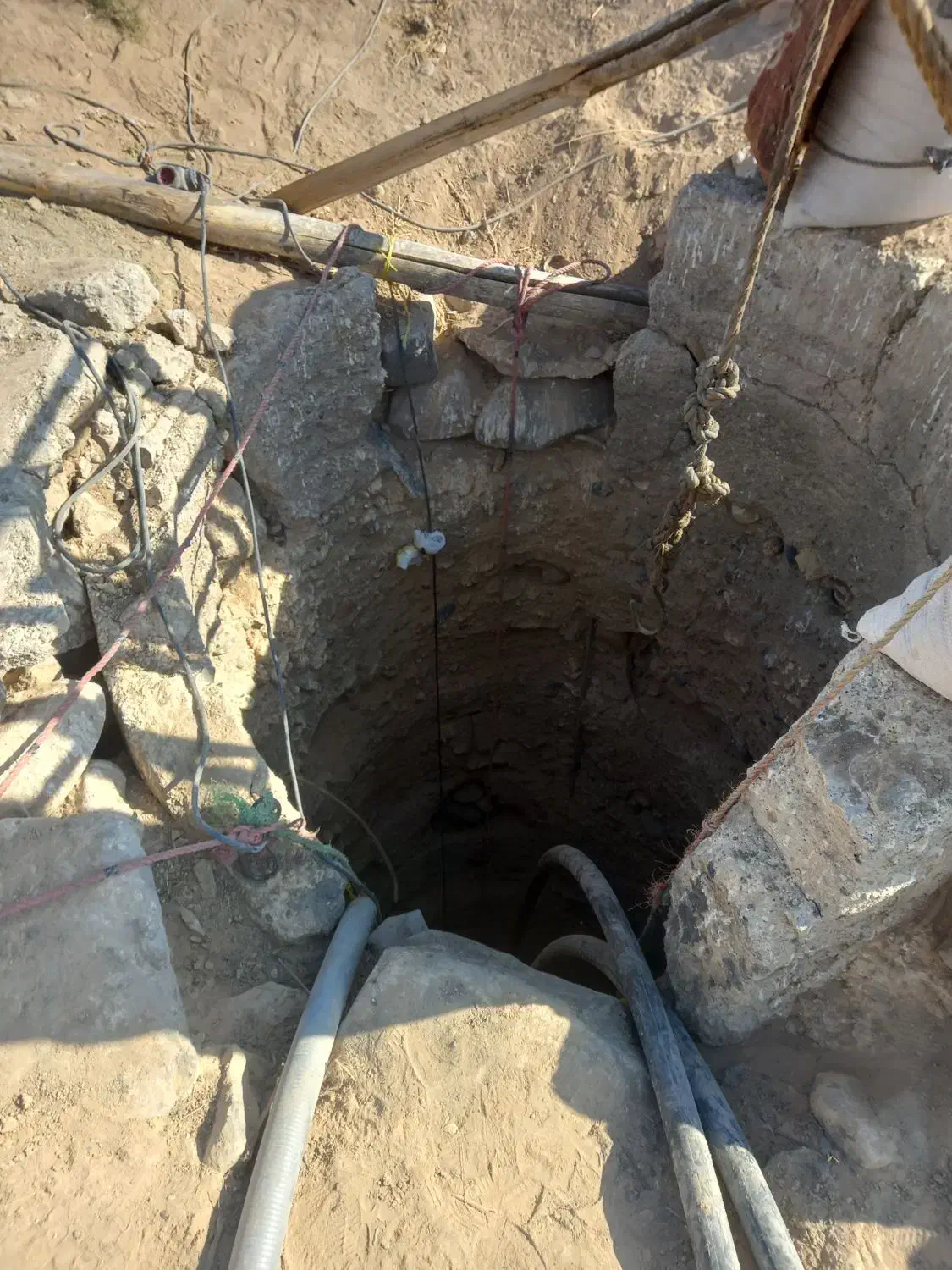 چاه کن|خدمات پیشه و مهارت|قروه, |دیوار